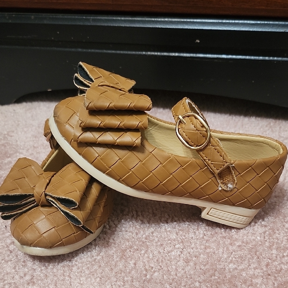 Toddler Basket Weave Dress Shoes Sz 8